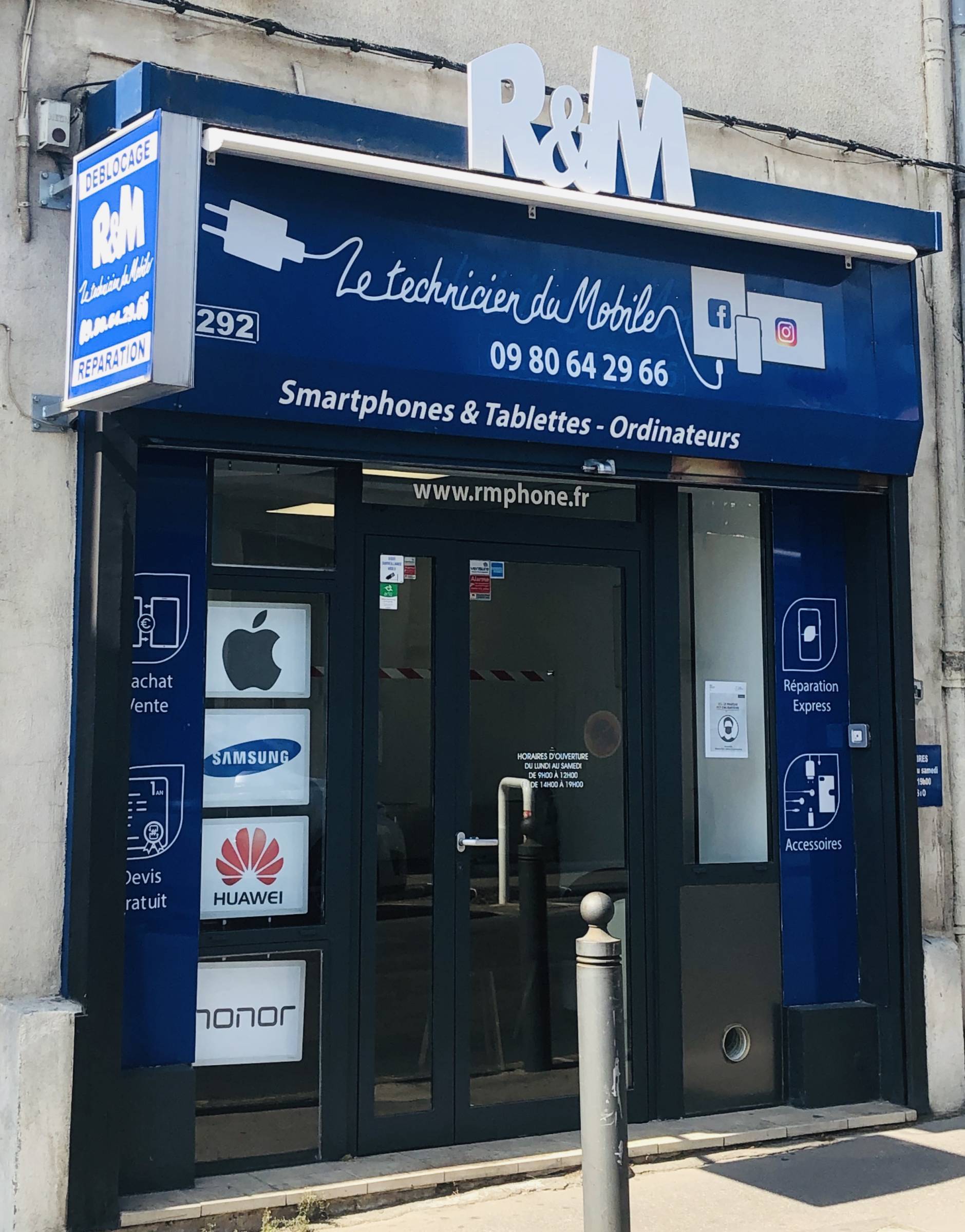 Magasin pour réparation de smartphones, ordinateurs portables, tablettes et consoles de jeu à Marseille Village de la Valentine