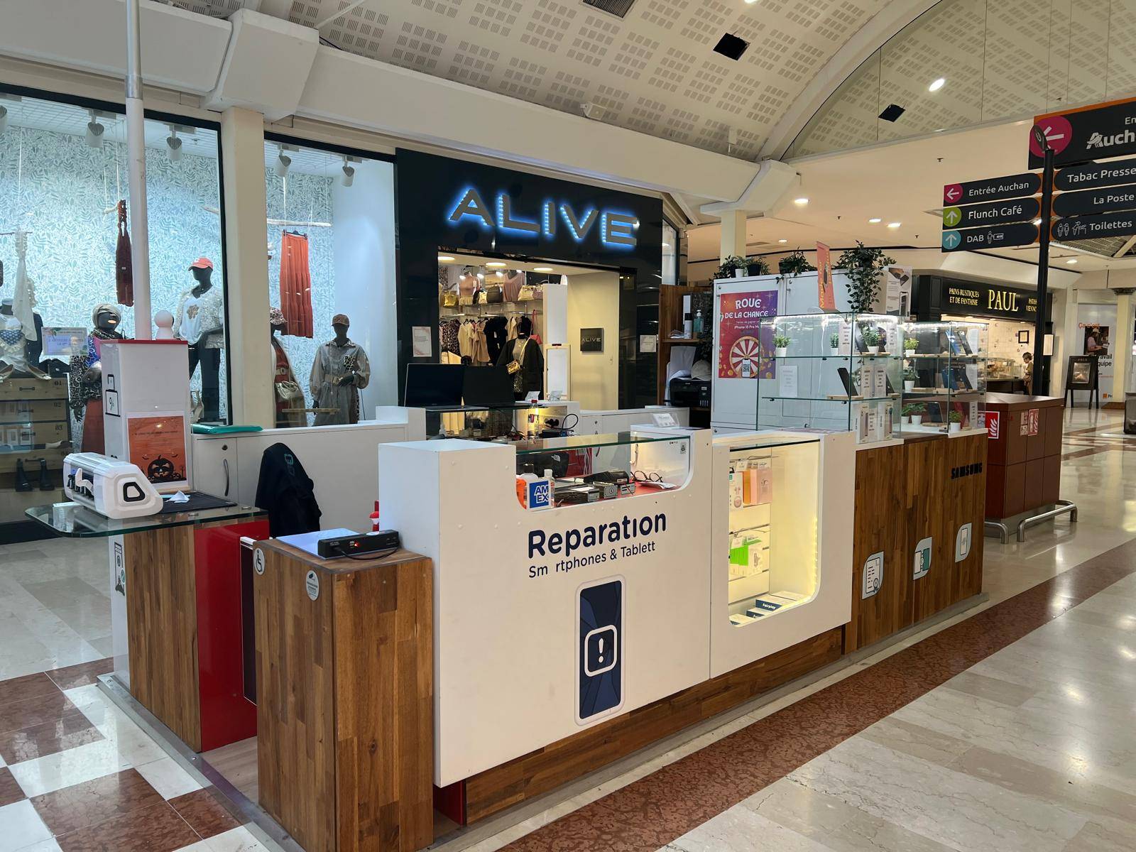 Boutique pour réparation de smartphones à Avignon Nord Ccial Auchan Le Pontet