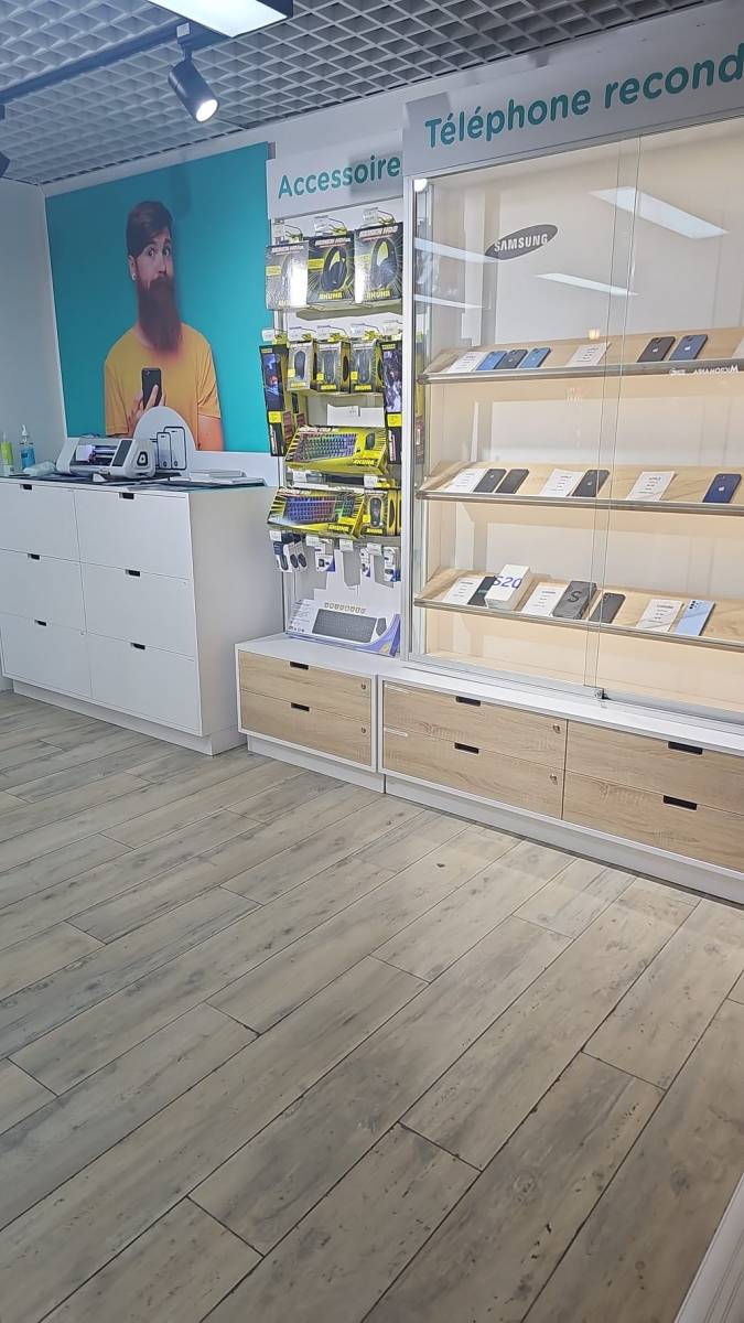 Boutique pour réparation de smartphone à Avignon Sud Ccial Mistral 7
